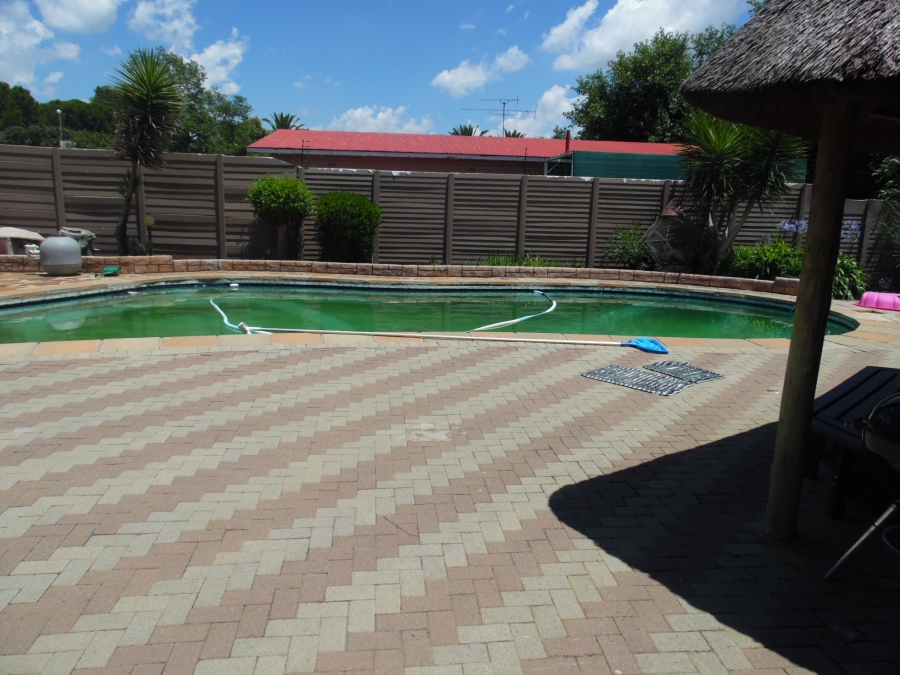 5 Bedroom Property for Sale in Doorn Free State